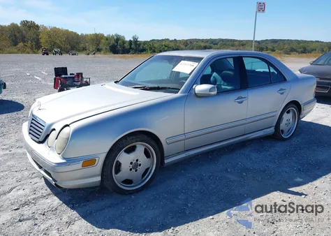 2001 Mercedes-Benz E 55 Amg z USA, uszkodzony, nr VIN WDBJF74J71B306504